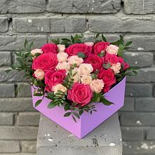 Цветочная композиция из Розы в коробке в Таежный