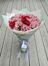 Букет цветов из:  Альстромерии в Таежный