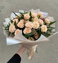 Букет Кремовые розы Латте в Таежный