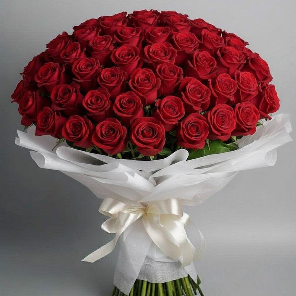 Букет 101 Красная роза Блэк Мэджик в Таежный