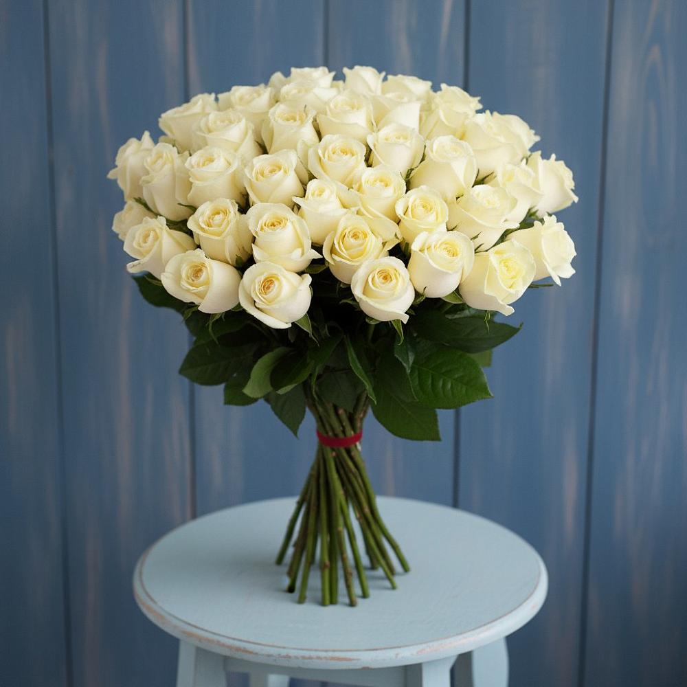 Букет 51 Белая роза Эдлесс Лав в Таежный