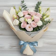 Букет цветов из:  Лизиантусы в Таежный