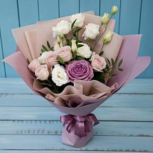 Букет цветов из:  Розы и Лизиантусы в Таежный
