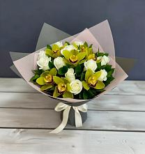 Букет цветов из:  Орхидеи и Розы в Таежный