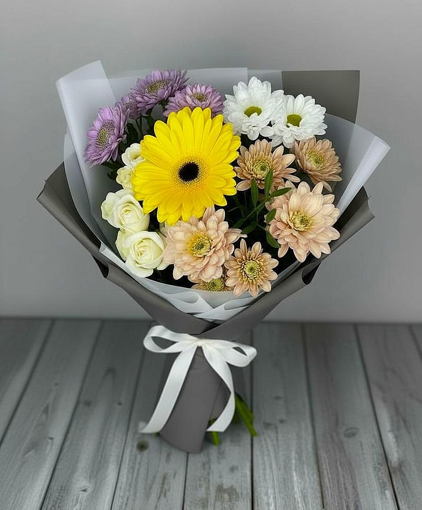 Букет цветов из: Розы, Герберы и Хризантемы в Таежный