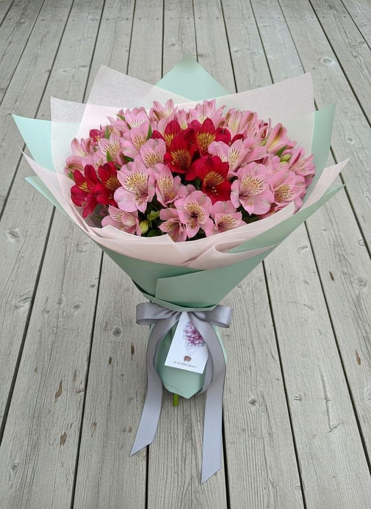 Букет цветов из: Альстромерии в Таежный