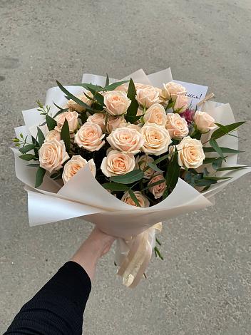 Букет Кремовые розы Латте в Таежный