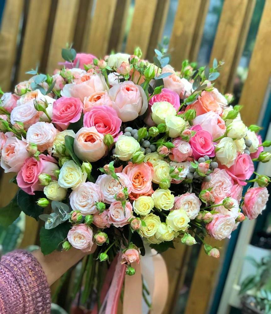 Букет цветов из: Розы в Таежный