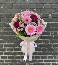 Букет цветов из:  Герберы и Хризантемы в Таежный