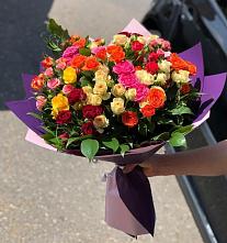Букет Микс из разноцветных кустовых роз #REPLACE_PRED# Таежный