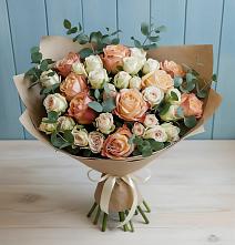 Букет цветов из:  Альстромерии и Розы в Таежный