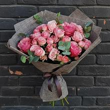 Букет цветов из:  Розы в Таежный
